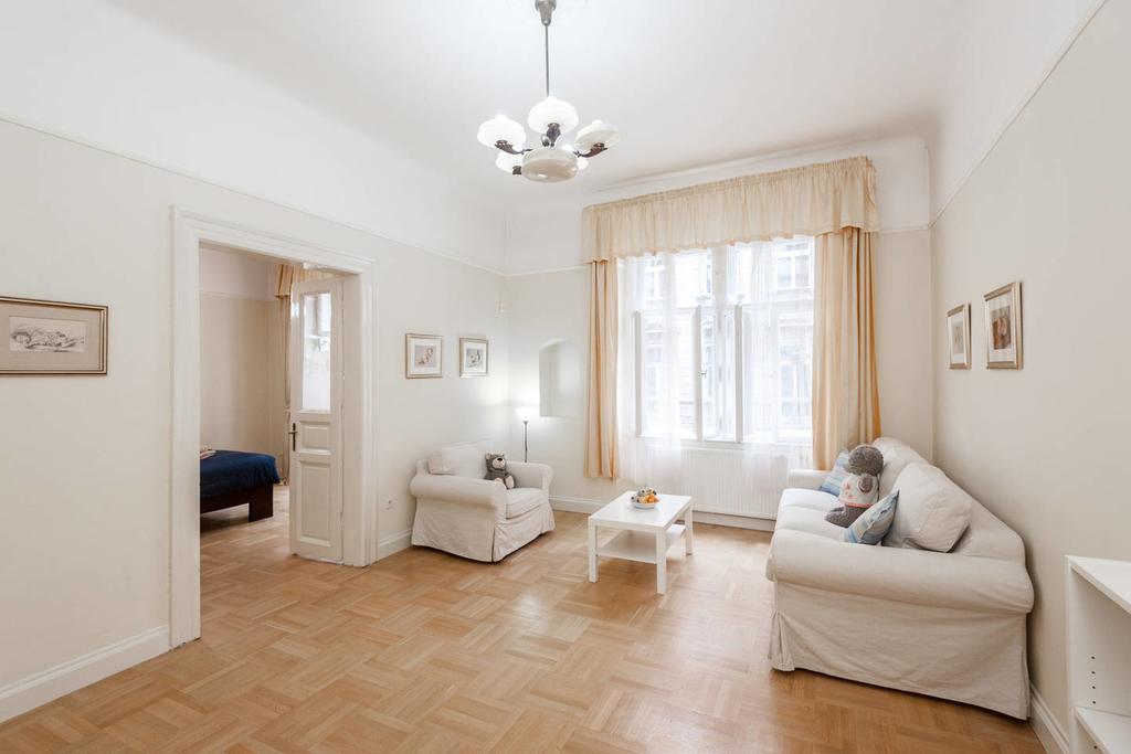 Historic Centre-Spacious Apartment Praag Buitenkant foto