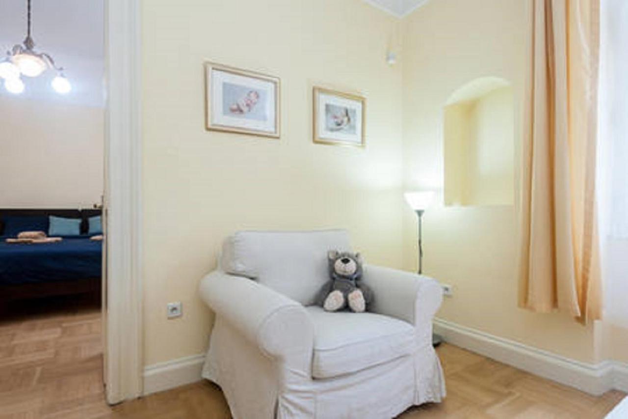 Historic Centre-Spacious Apartment Praag Buitenkant foto